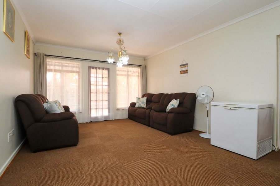 3 Bedroom Property for Sale in Flamwood North West